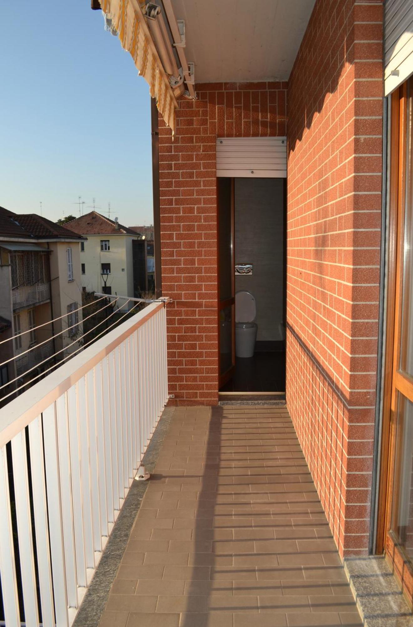 La Dolce Vita - Appartamento Con Parcheggio Privato Vicino Al Centro E All'Ospedale Asti Exterior foto